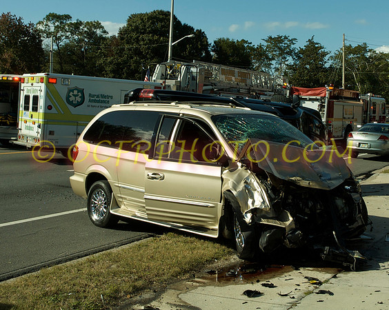 2006-11-26Auto Accident 5